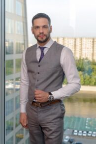Сергей Мельников — управляющий директор и ведущий финансовый аналитик компании ECN24