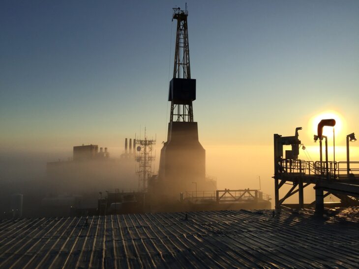Цена на нефть: 5 прогнозов экспертов о будущем нефтяных котировок