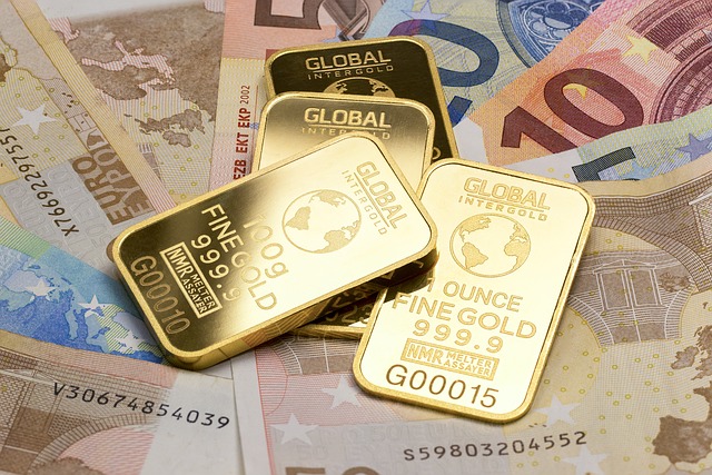 gold-is-money-2430052_640.jpg